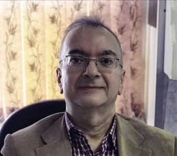 تصویر دکتر کاظم حق بین فوق تخصص گوارش و کبد بزرگسالان در شیراز